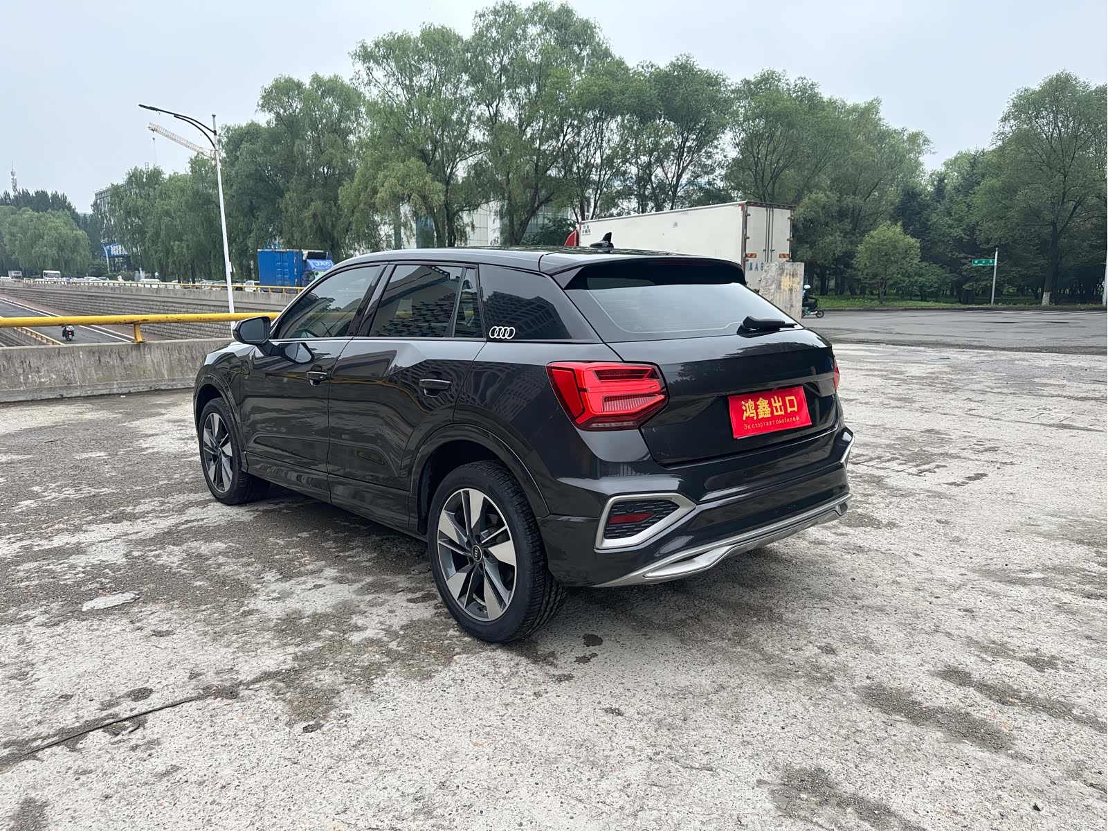 Audi Q2L, 2023 8