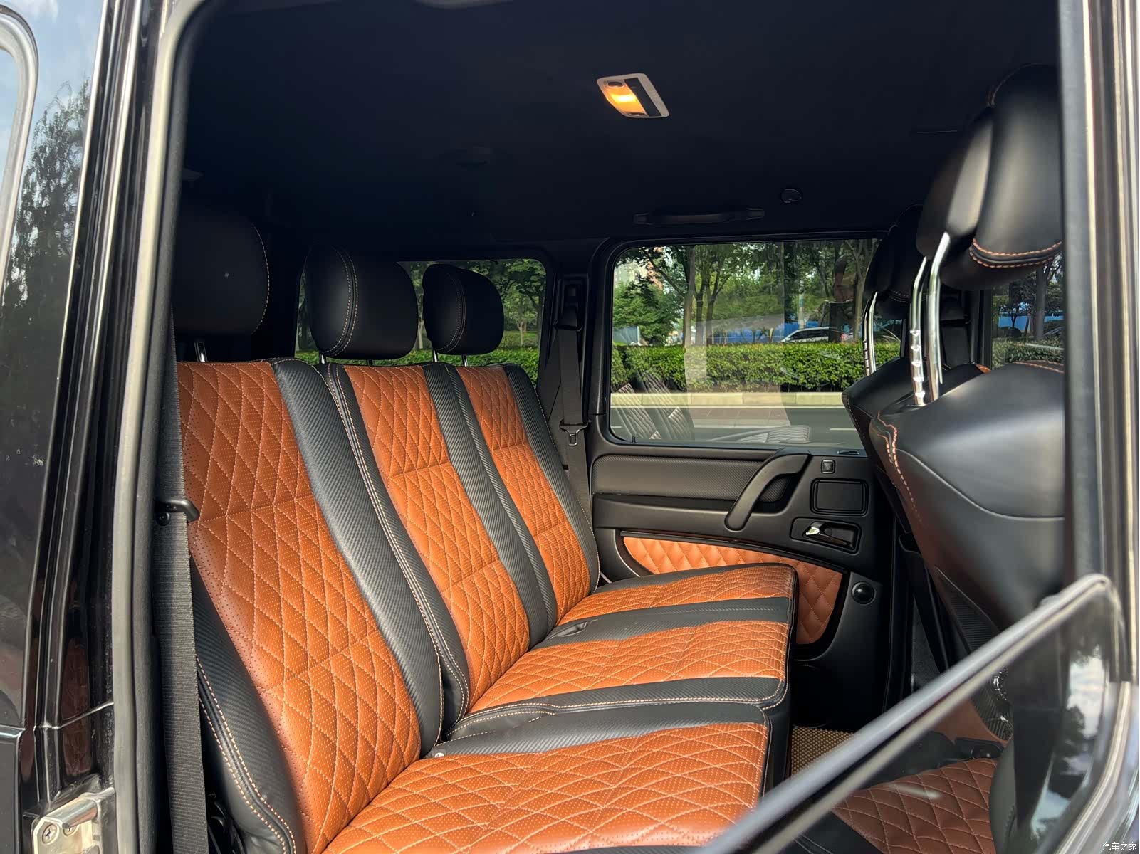 Mercedes-Benz G-Class, 2016 11