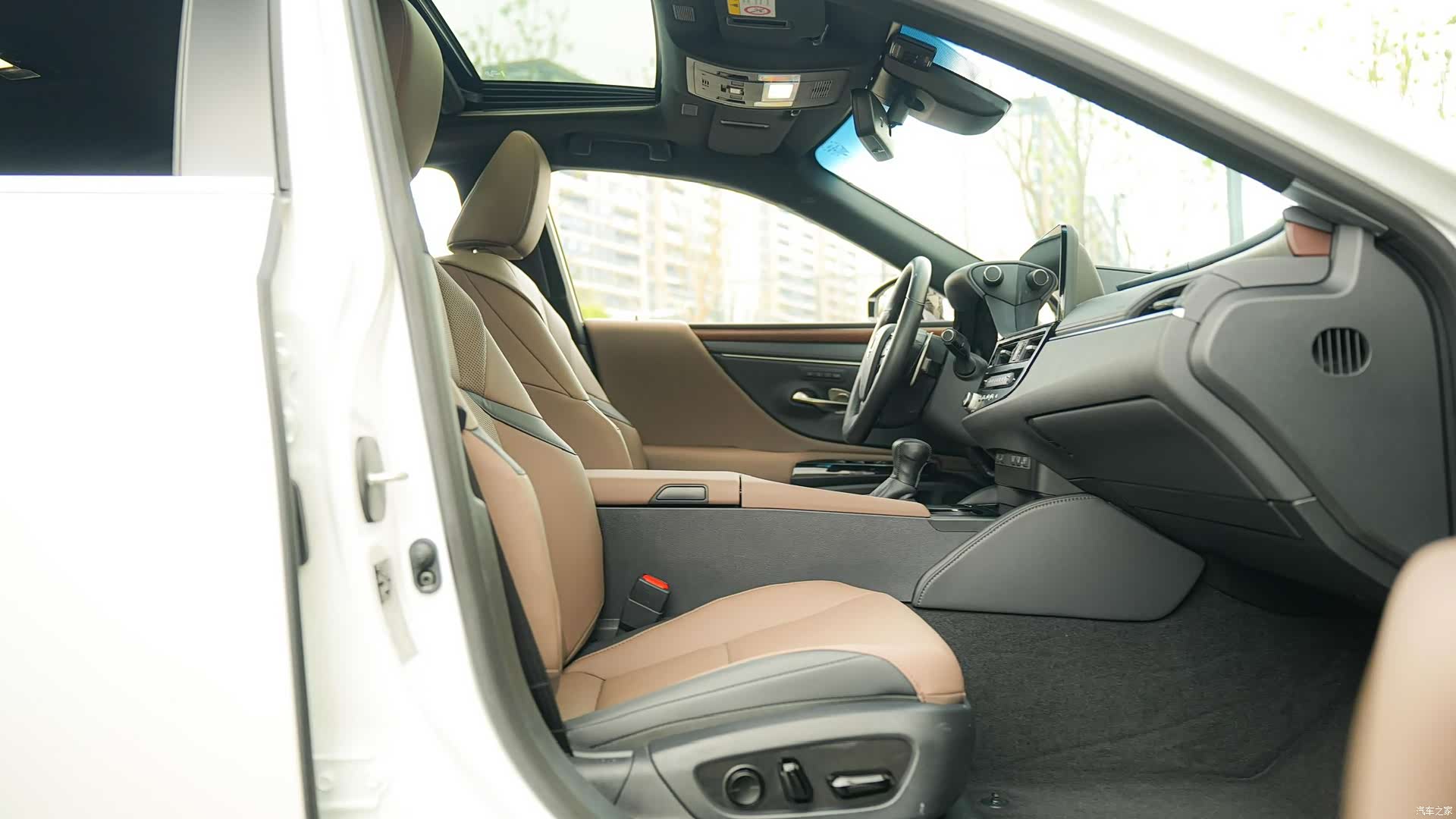 Lexus ES, 2024 11