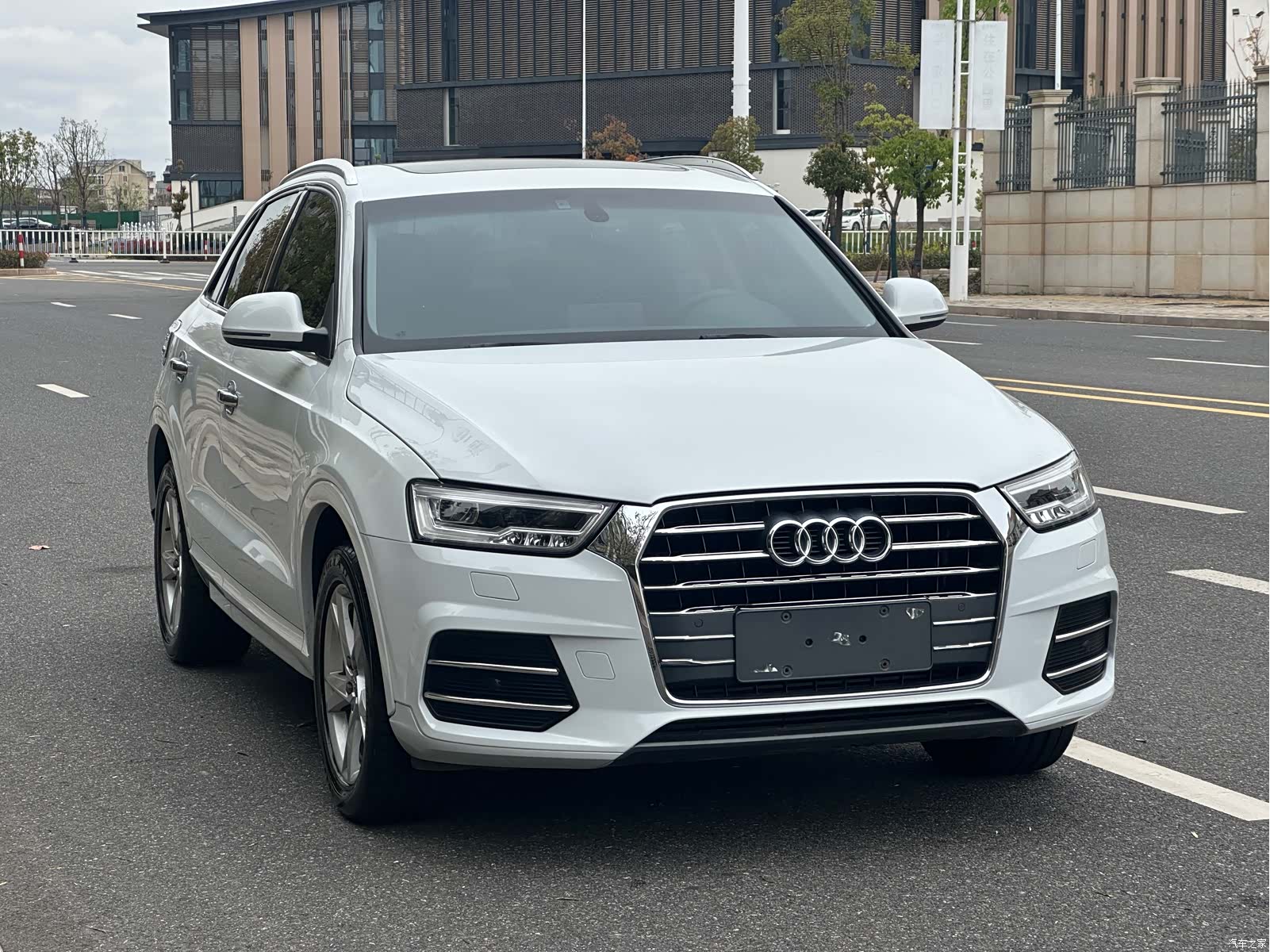 Audi Q3, 2019 3