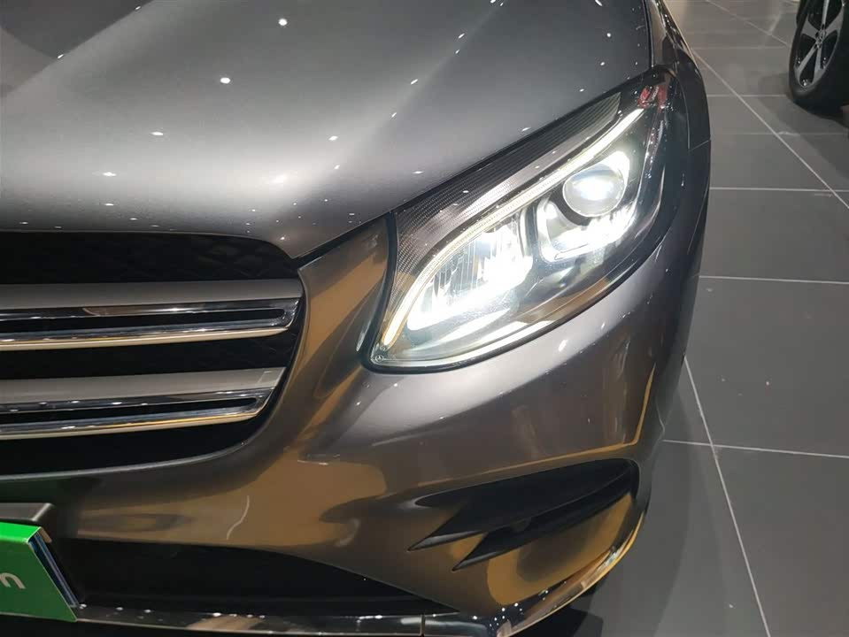 Mercedes-Benz GLC Mercedes-Benz GLC