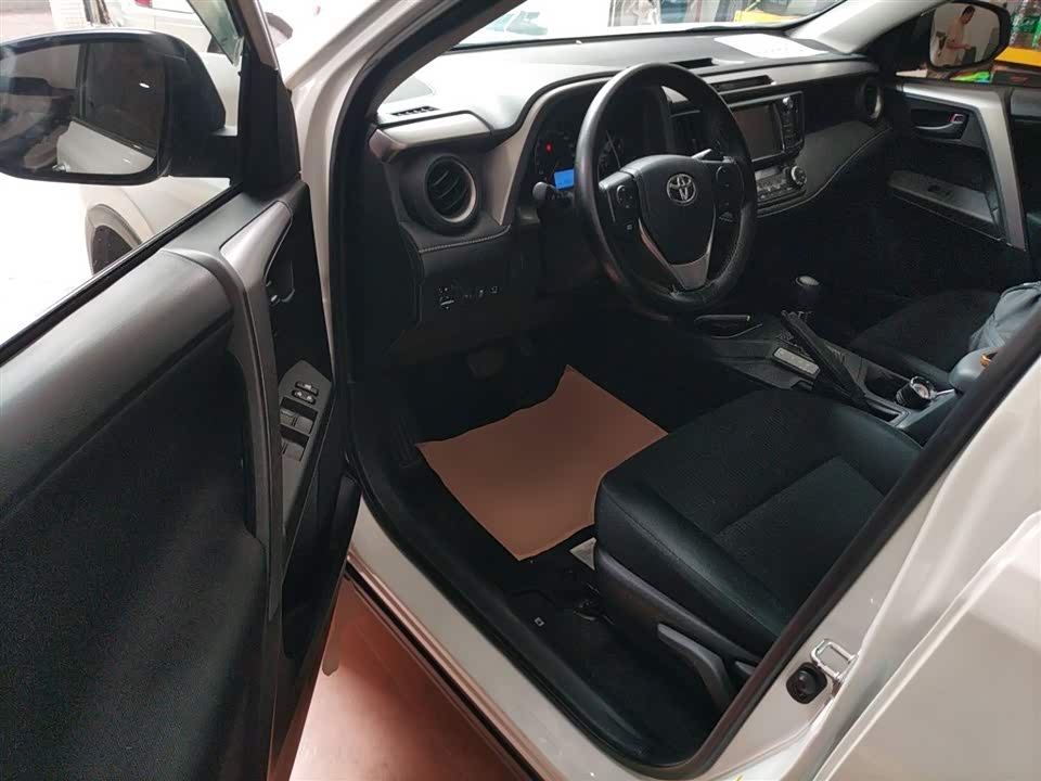 Toyota RAV4 Rongfang