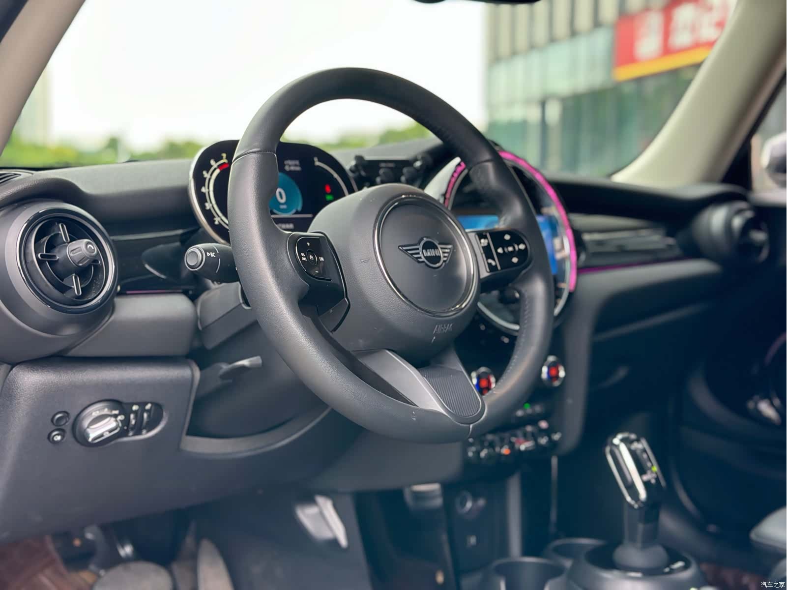 Mini Cooper, 2023 10