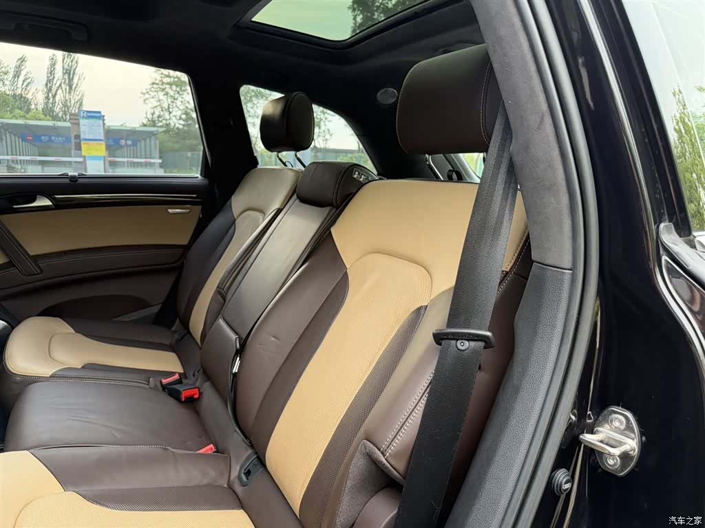 Audi Q7, 2015 12