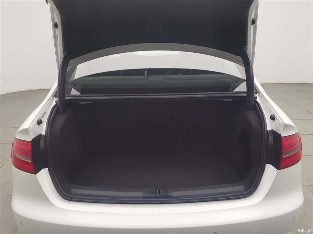 Audi A4L, 2016 16