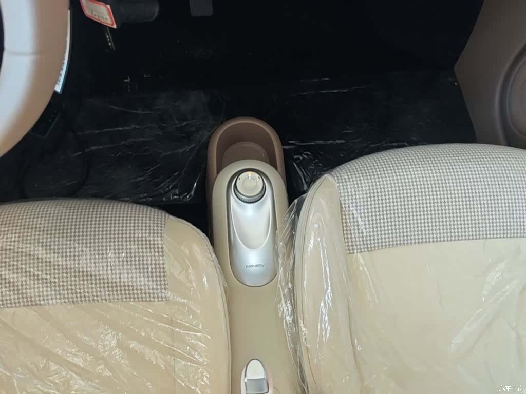 Wuling MINIEV, 2026 14