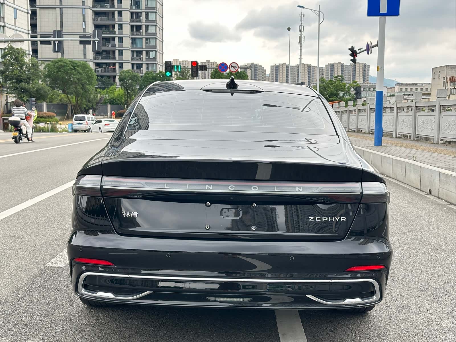 Lincoln Z, 2023 4