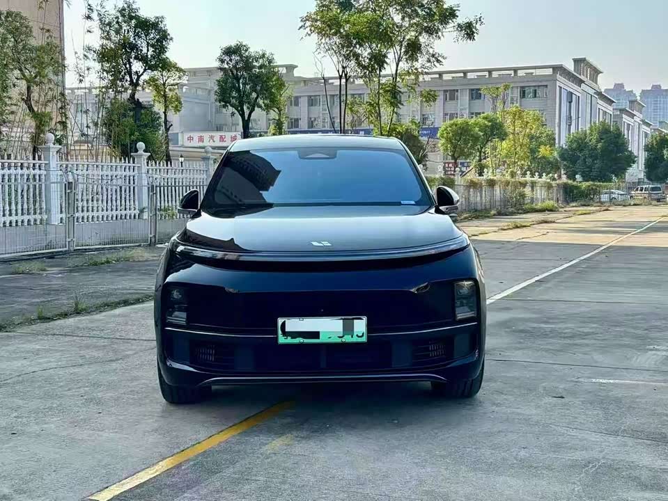 Li Auto Ideal L8
