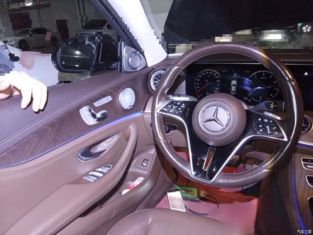 Mercedes-Benz E-Class, 2021 3