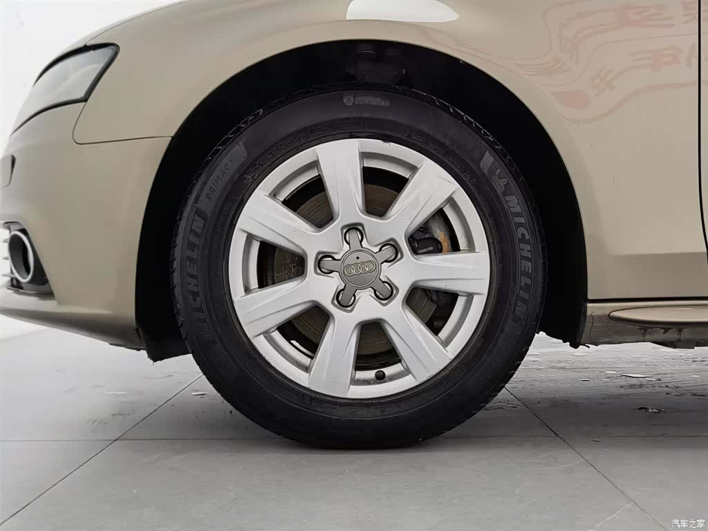Audi A4L, 2011 17