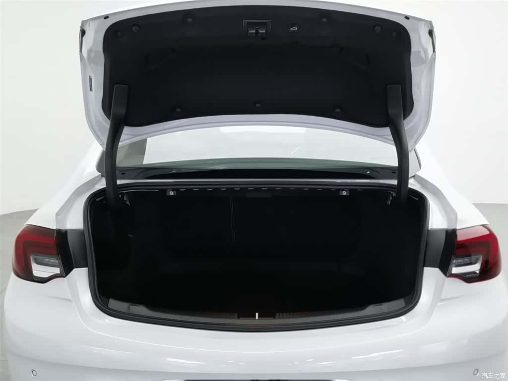 Buick Regal, 2025 16