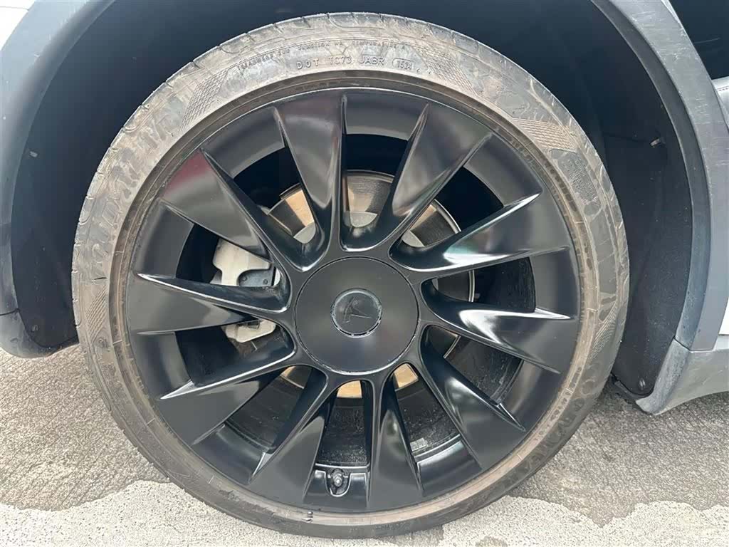 Tesla Model Y, 2021 9