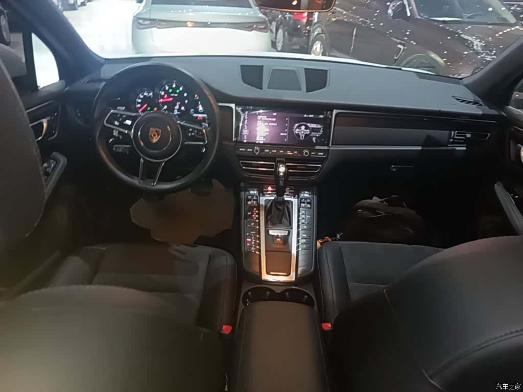 Porsche Macan, 2019 10