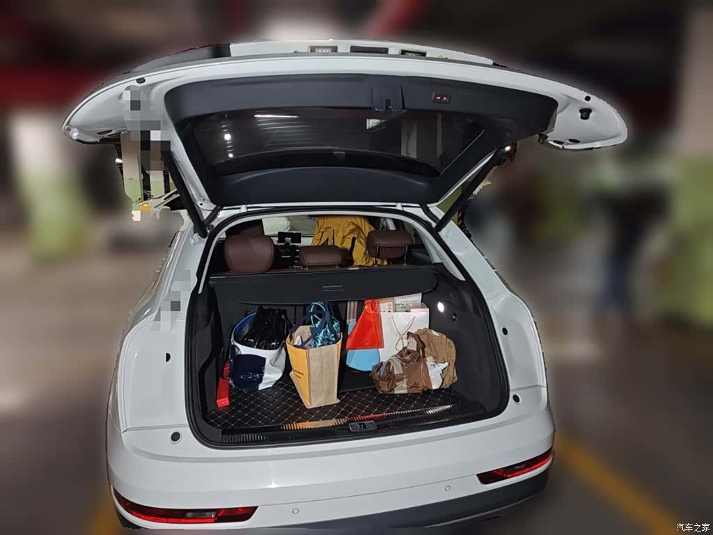 Audi Q3, 2018 10