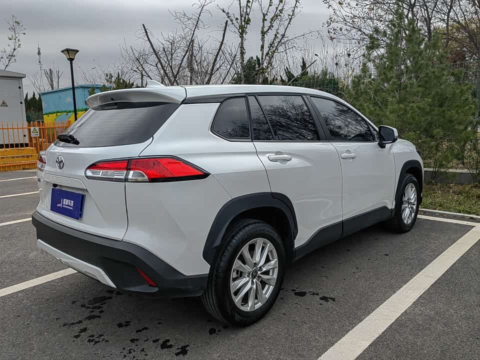 Toyota Corolla Sharp amplifier