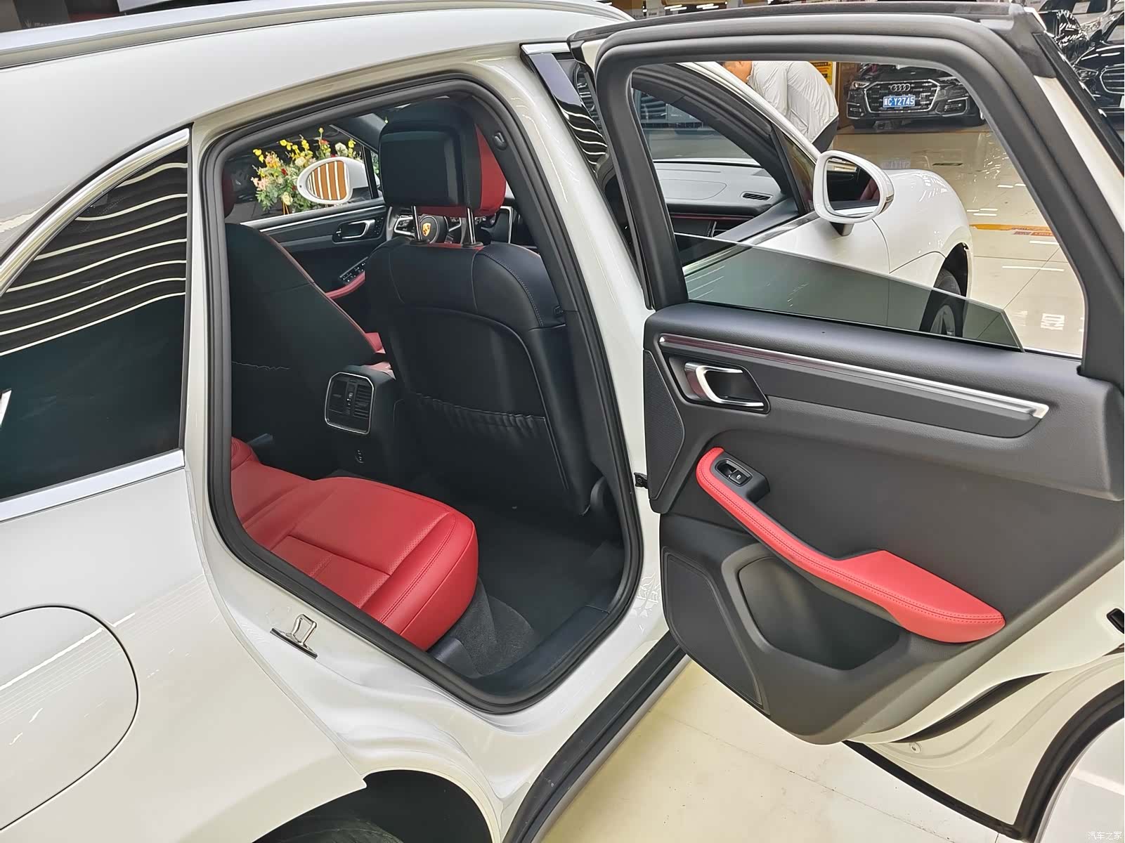 Porsche Macan, 2021 11