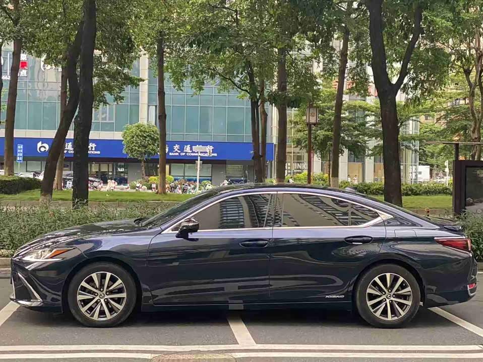 Lexus ES Lexus ES