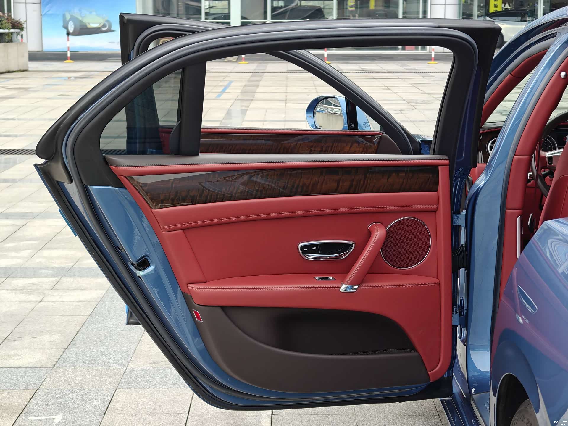 Bentley Flying Spur, 2018 20