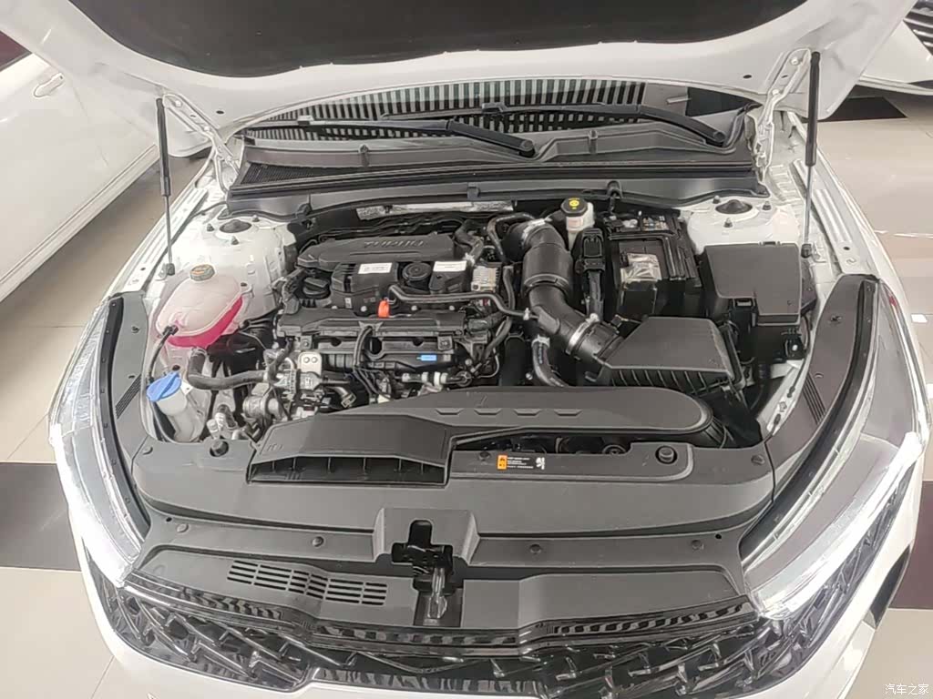 Kia K5, 2022 20
