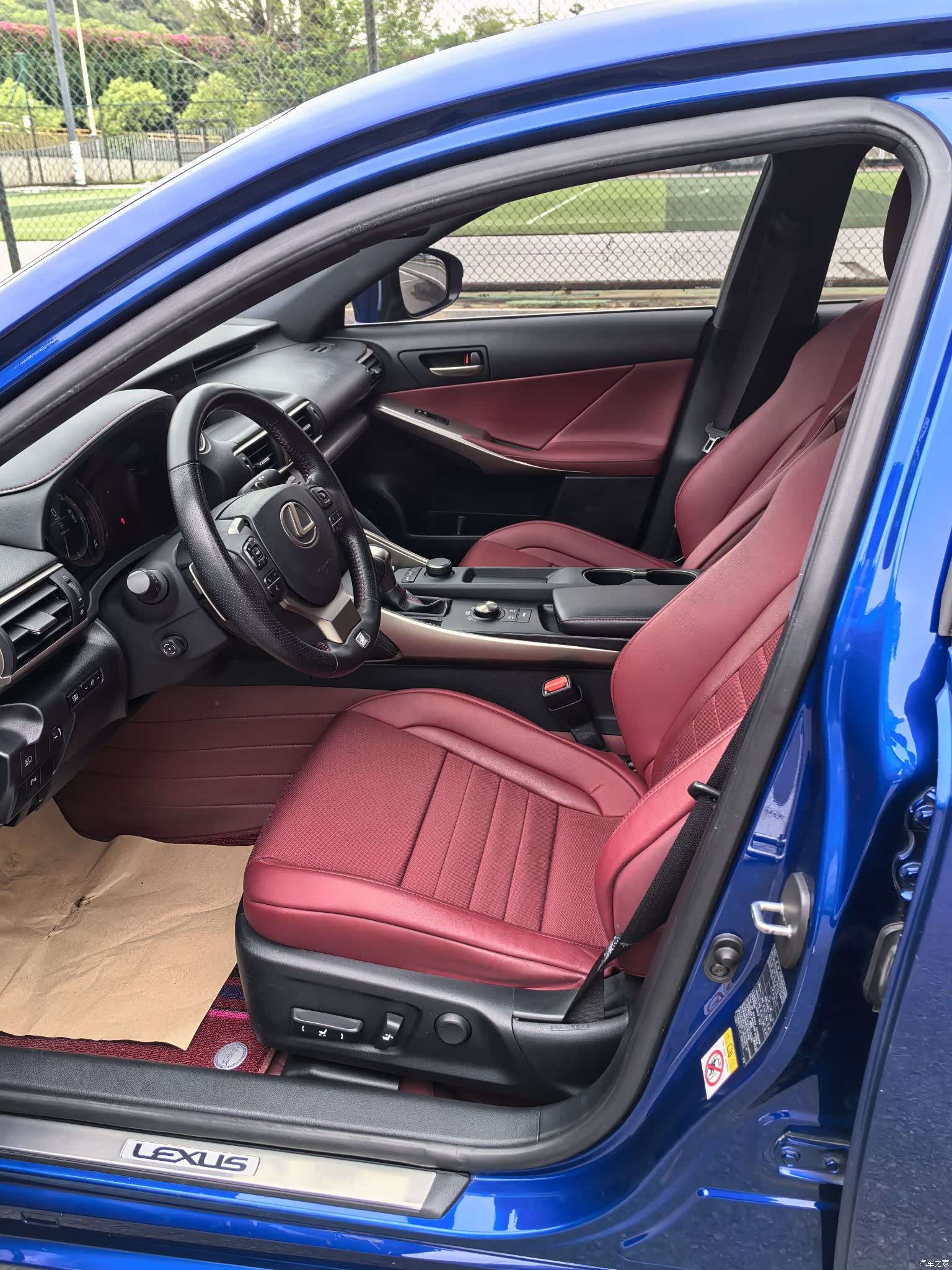 Lexus IS, 2019 7