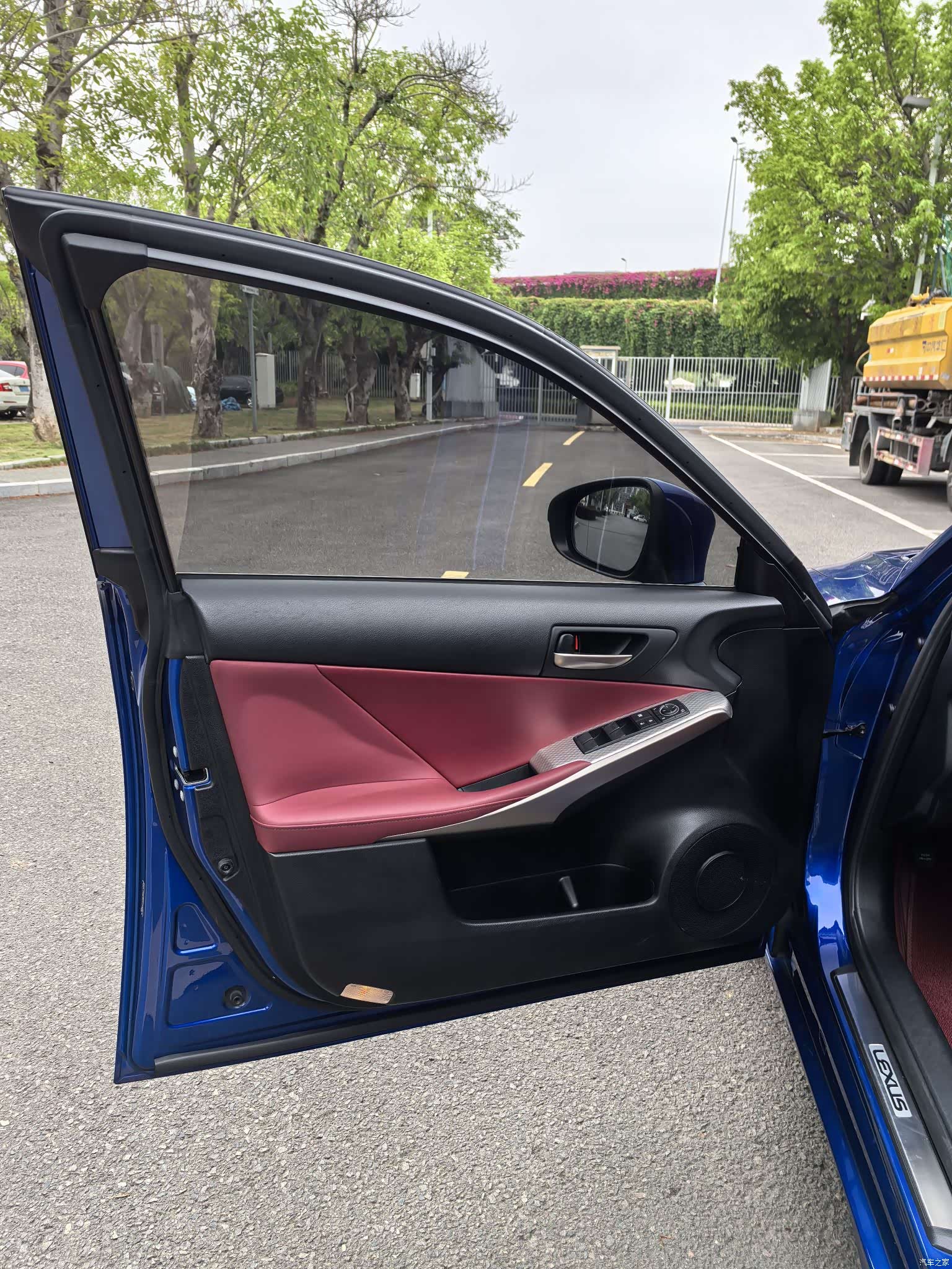 Lexus IS, 2019 10