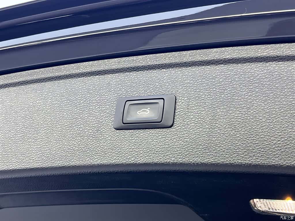 Audi Q5L, 2024 10