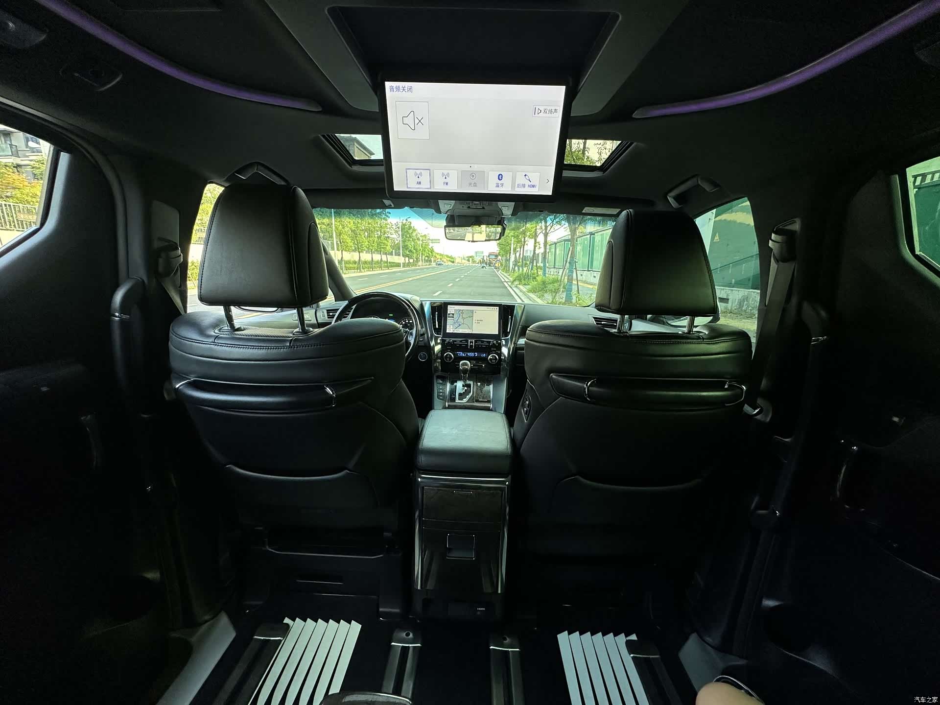 Toyota Alphard, 2021 8