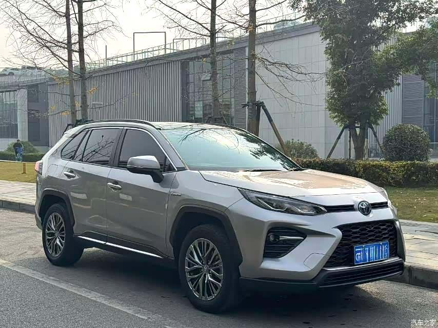 Toyota Wildlander, 2023 3