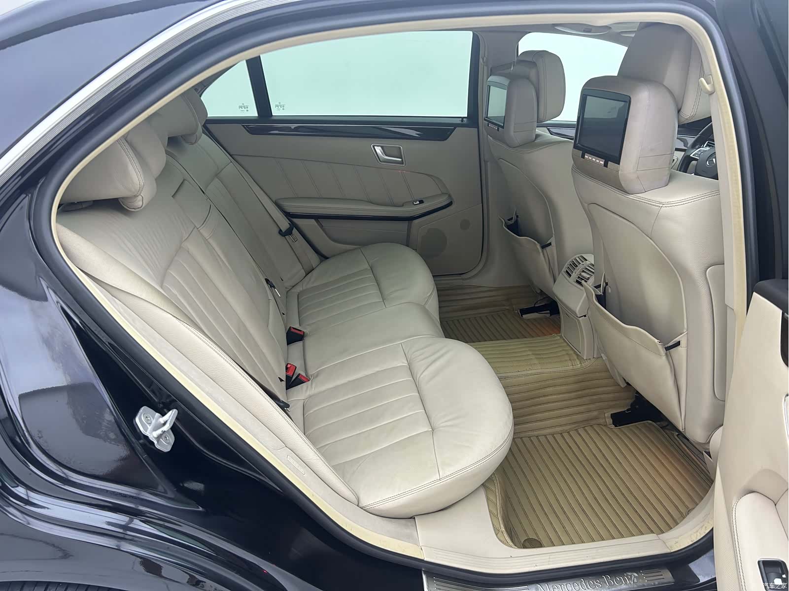 Mercedes-Benz E-Class, 2014 12