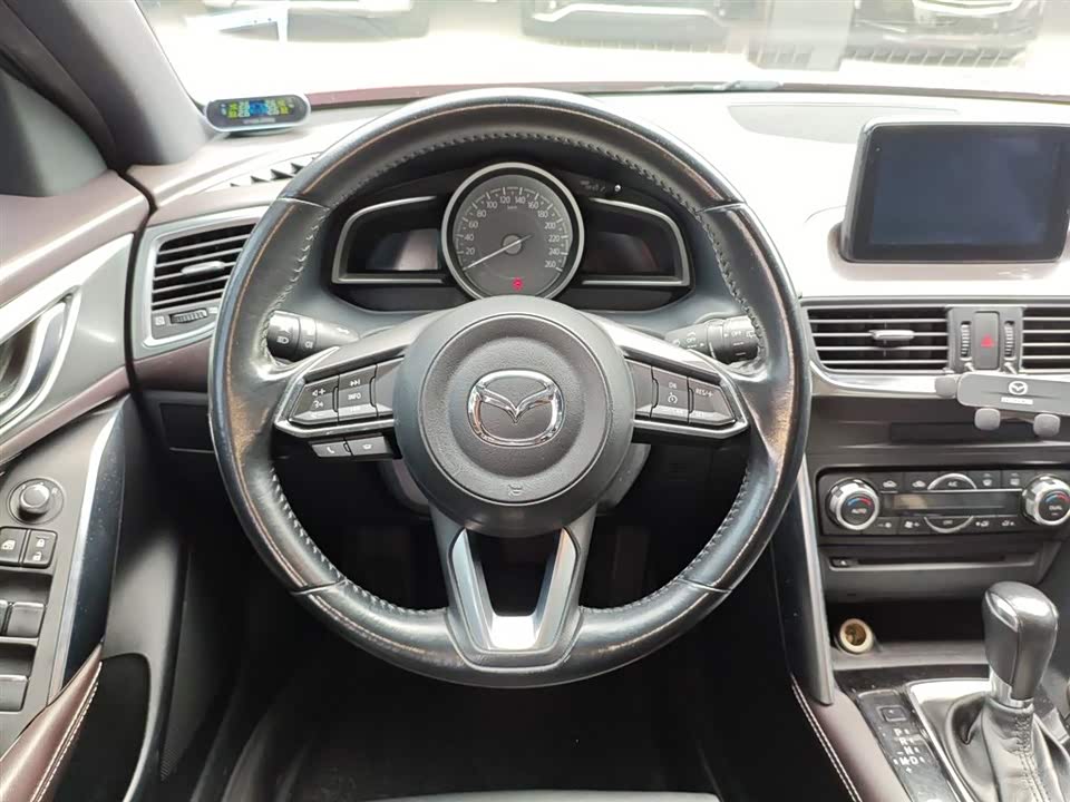 Mazda CX-4