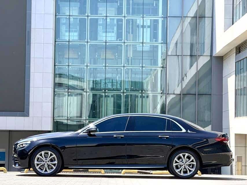 Mercedes-Benz E-Class, 2023 17