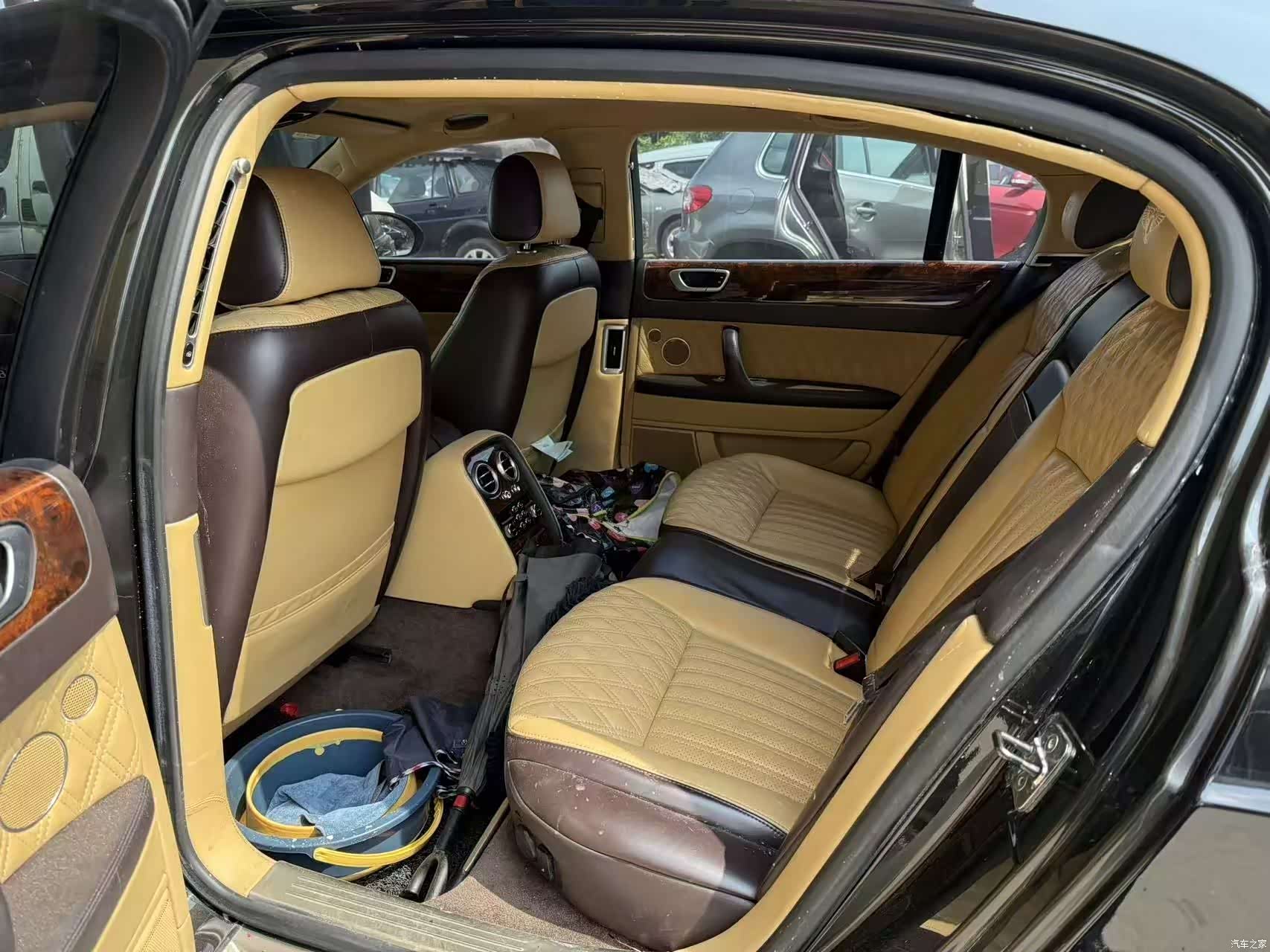 Bentley Flying Spur, 2008 4