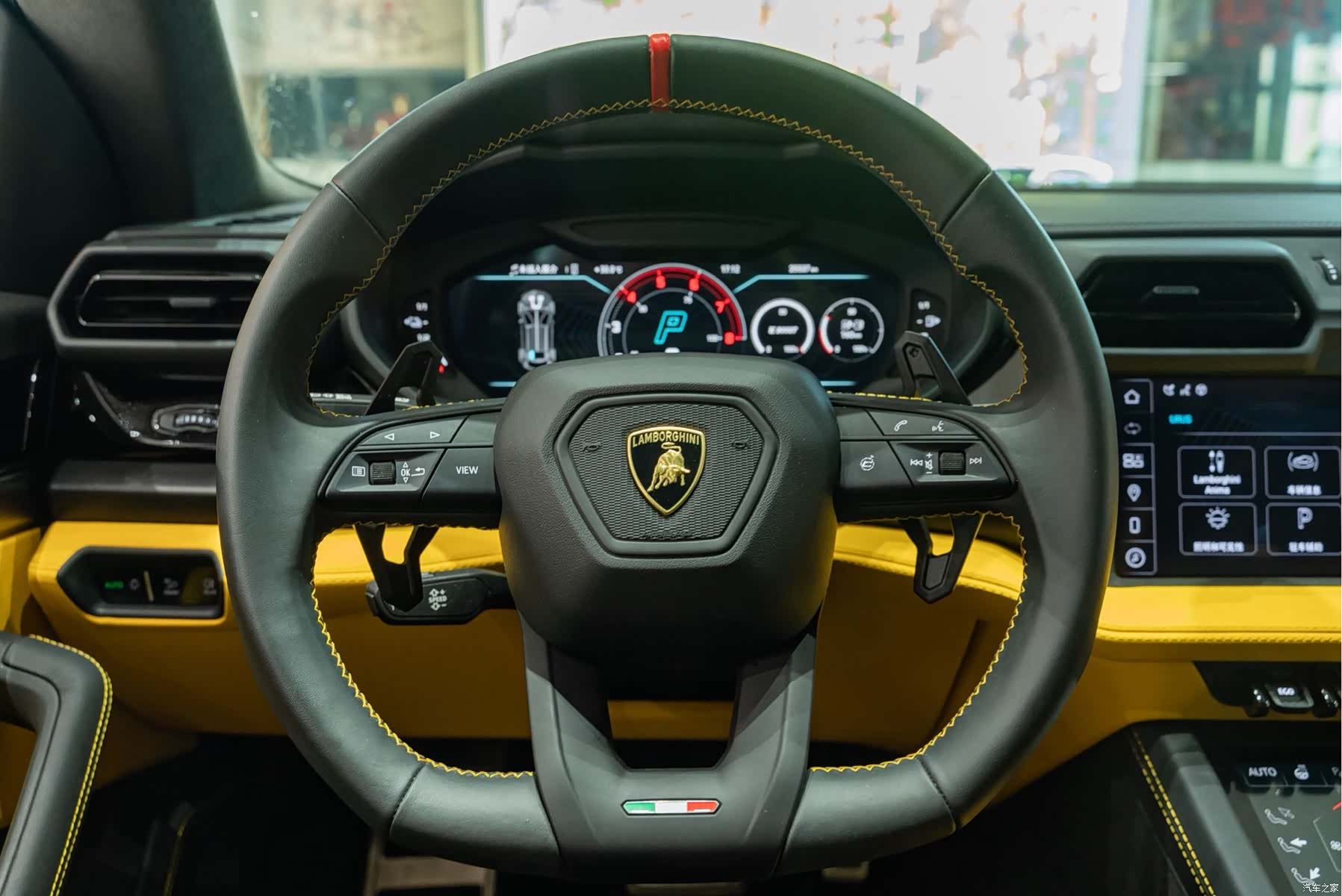Lamborghini Urus, 2025 7