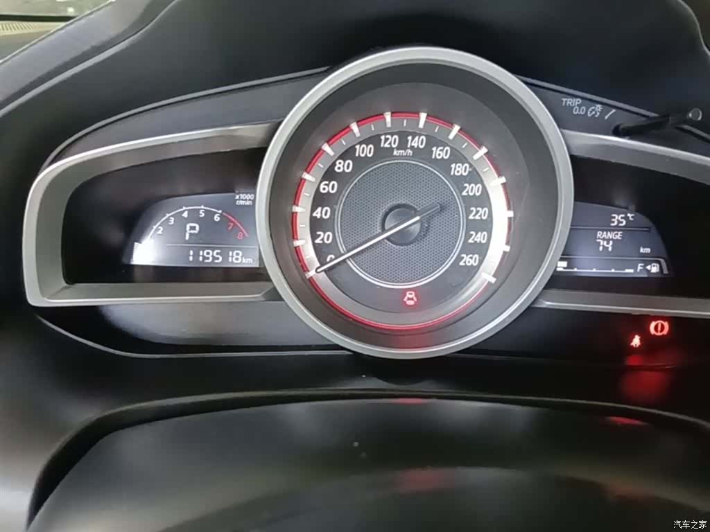 Mazda Mazda3, 2016 12
