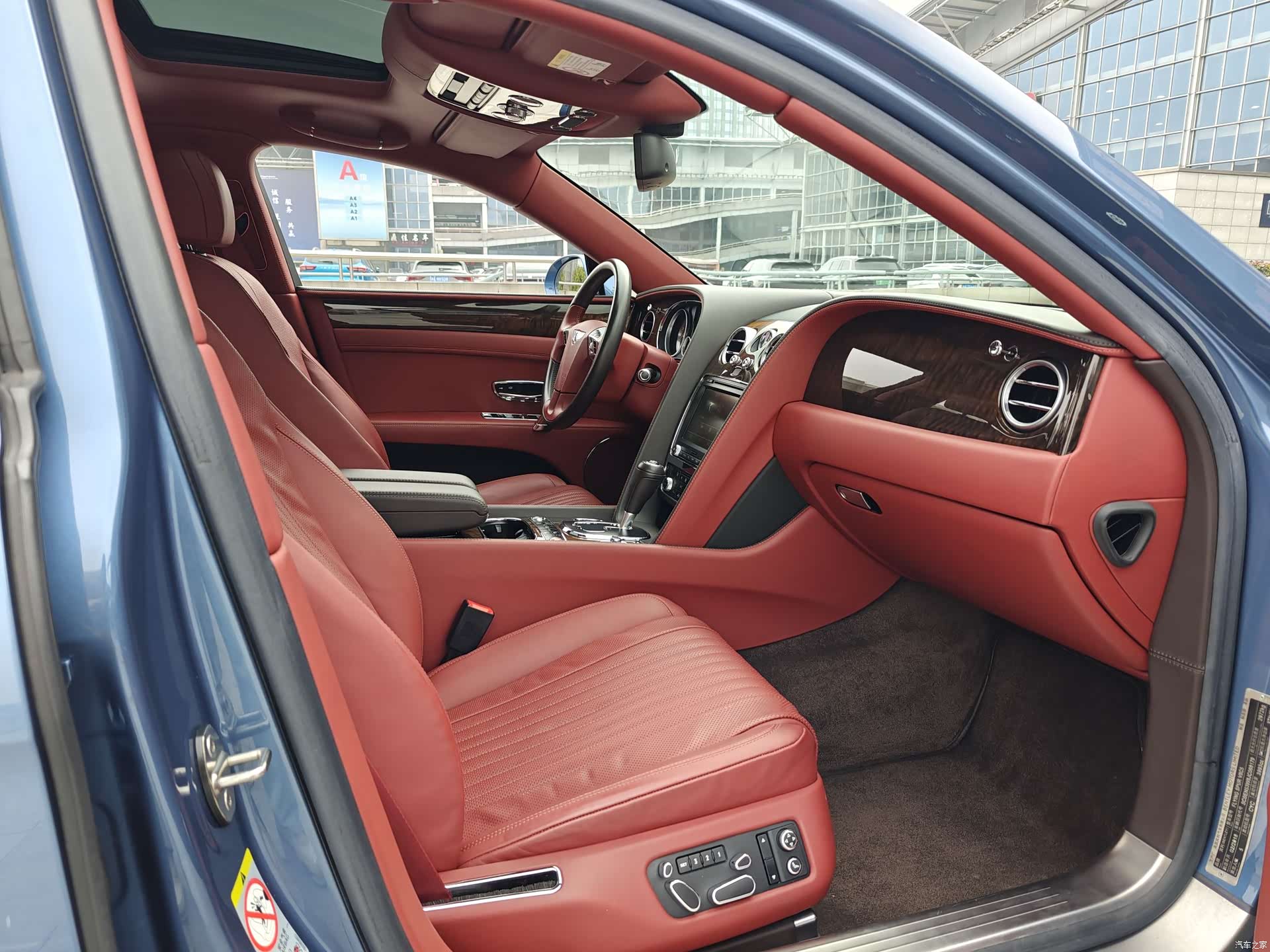 Bentley Flying Spur, 2018 15