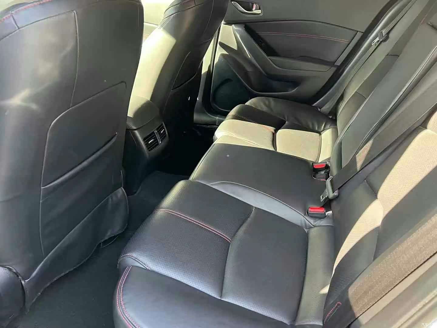 Mazda Mazda3, 2017 все фото