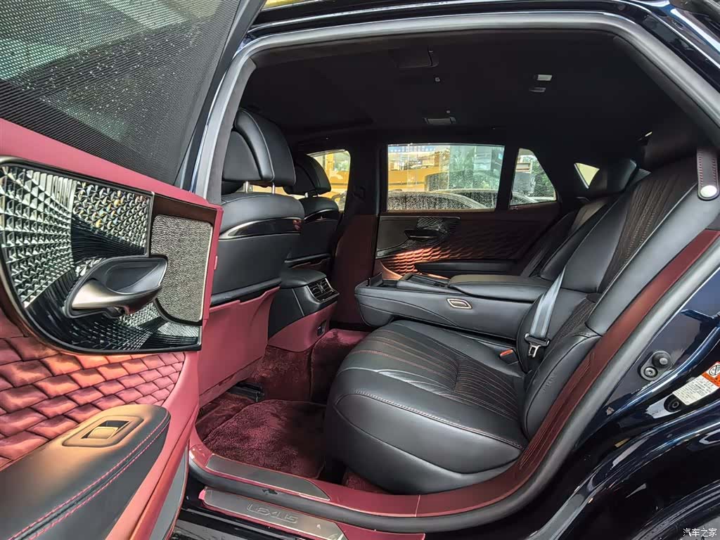 Lexus LS, 2022 8