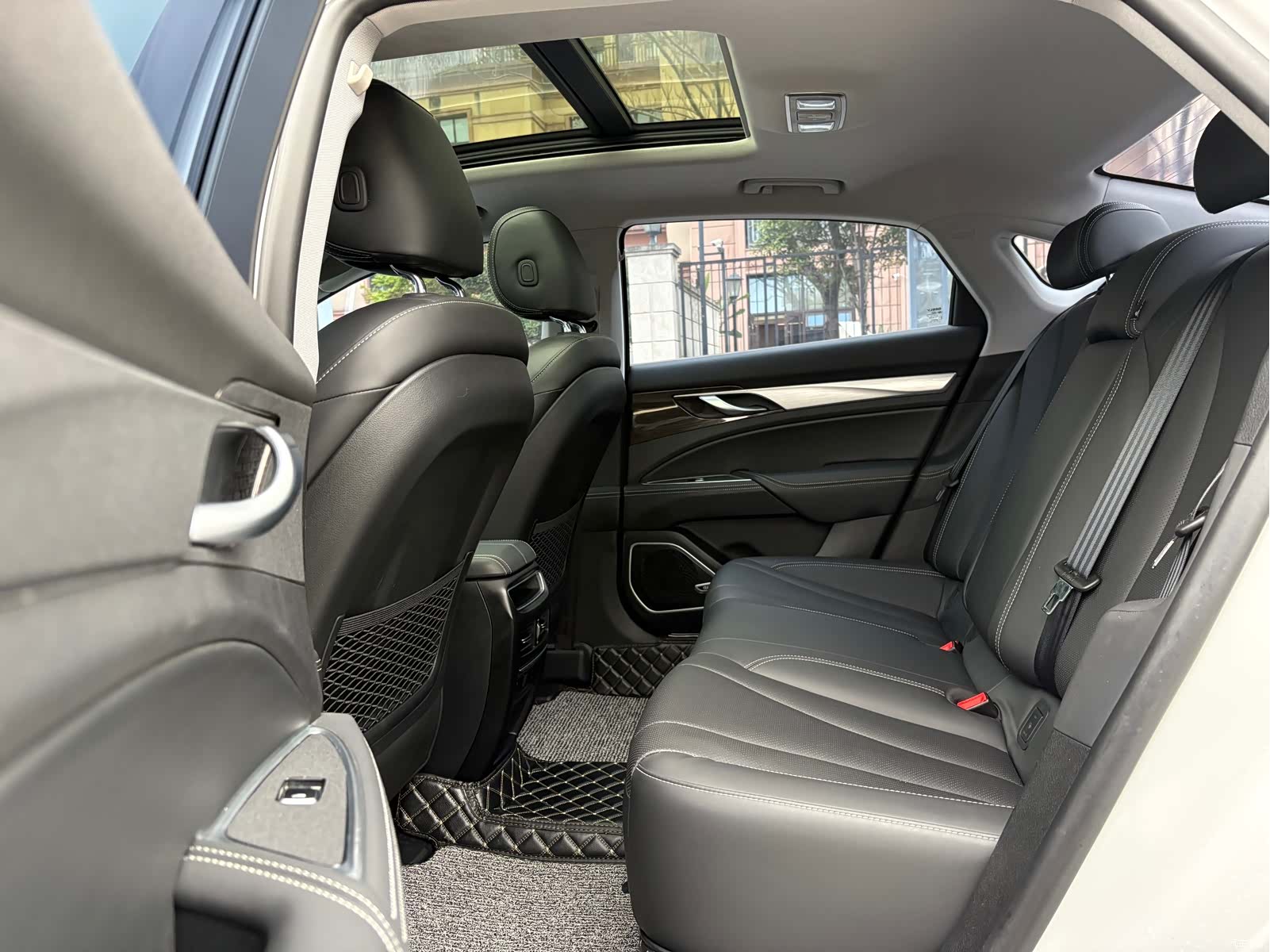 Geely +, 2021 11