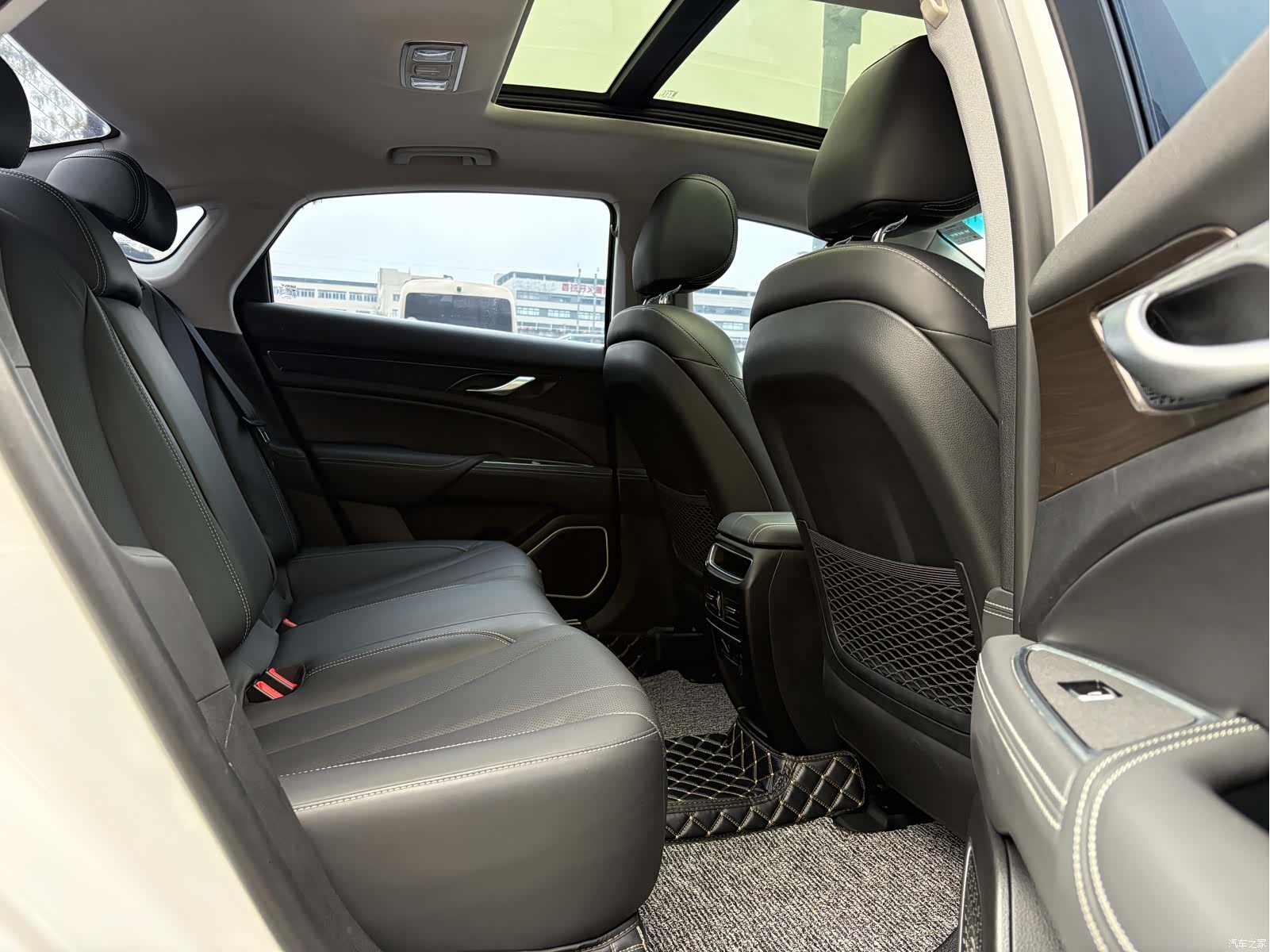 Geely +, 2021 12