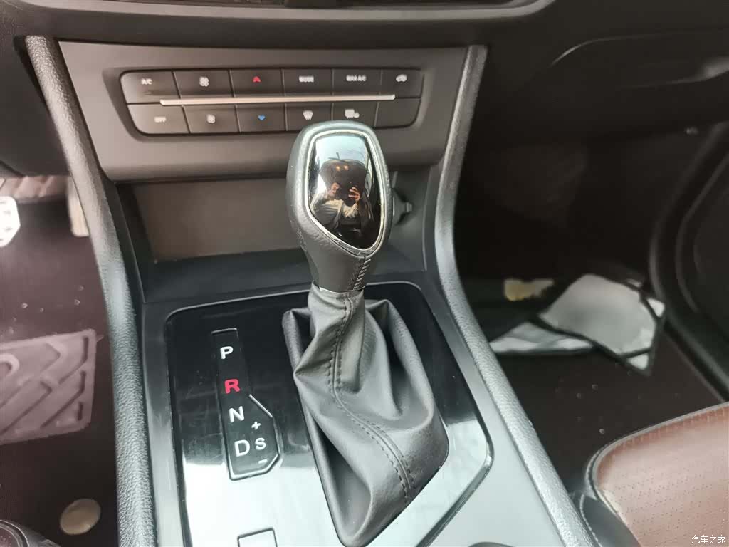 DongFeng S560, 2023 11