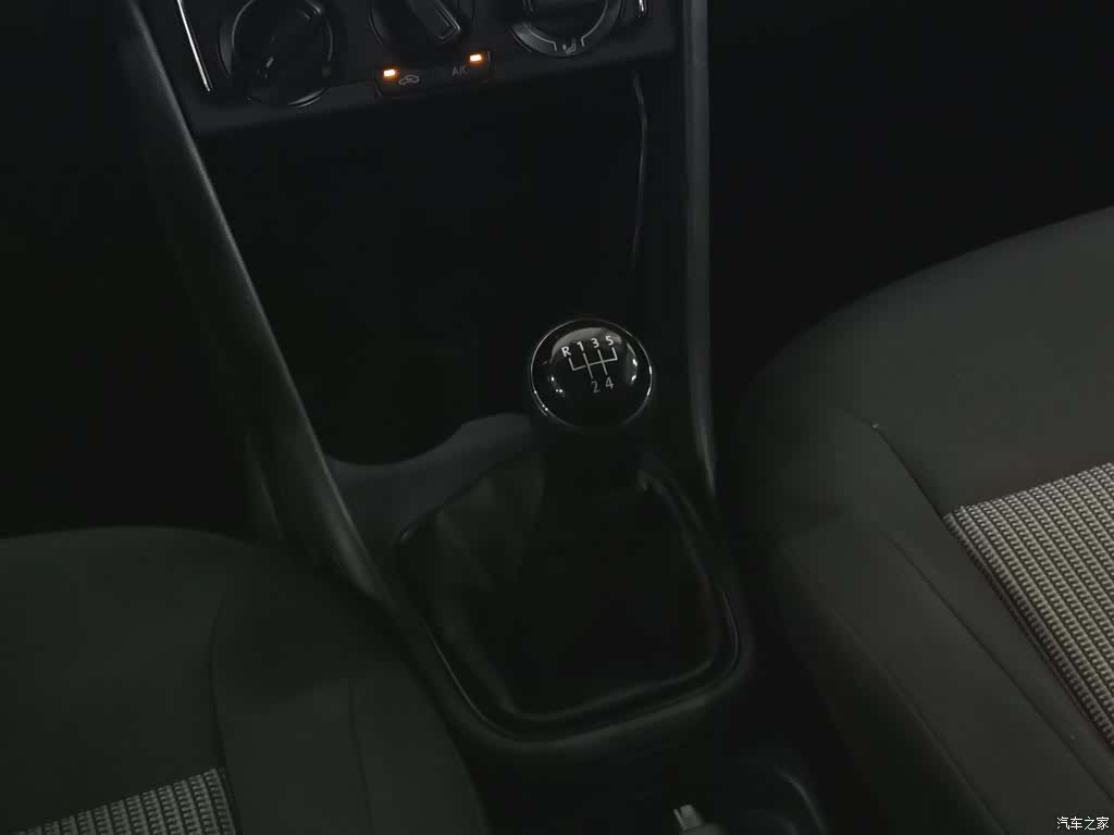 Volkswagen Polo, 2018 13