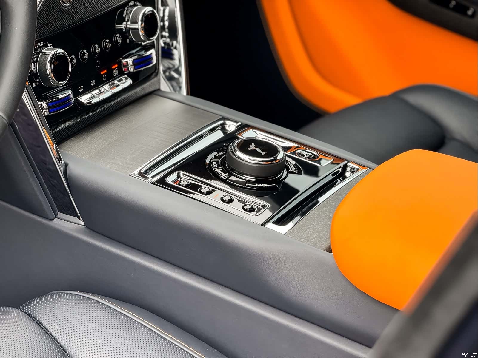 Rolls-Royce Cullinan, 2023 11