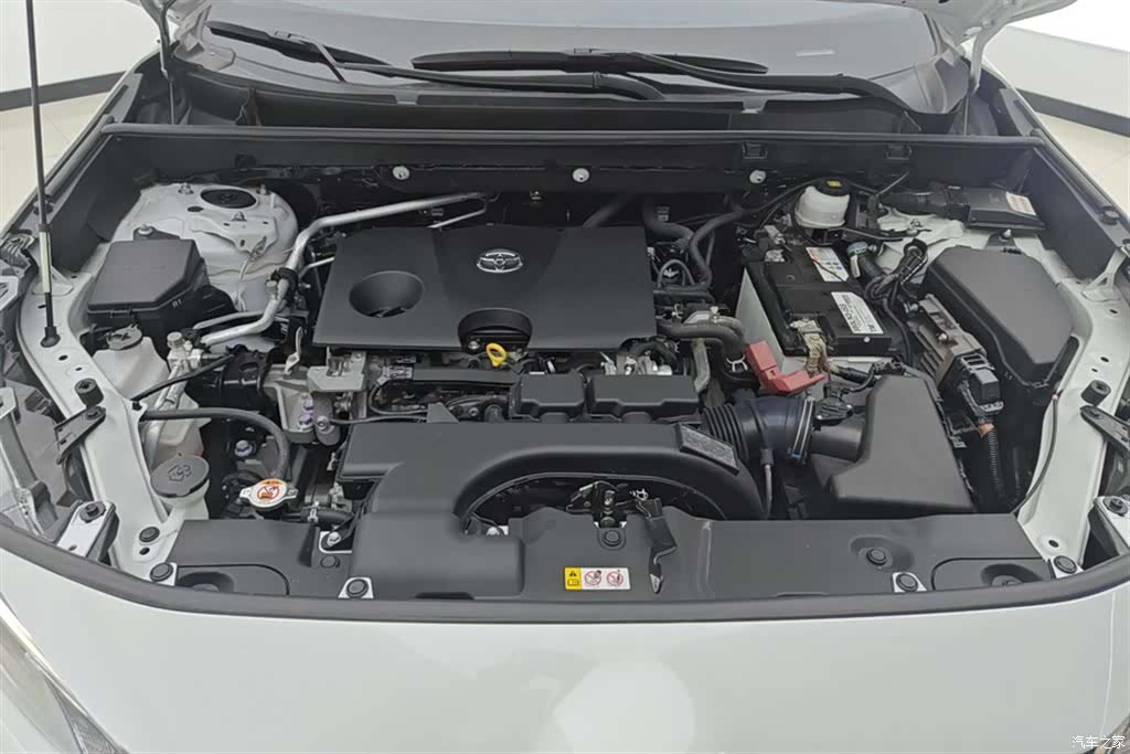 Toyota Wildlander, 2023 10