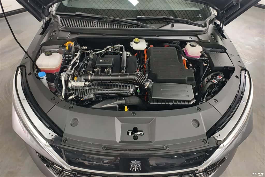 BYD Qin, 2025 10