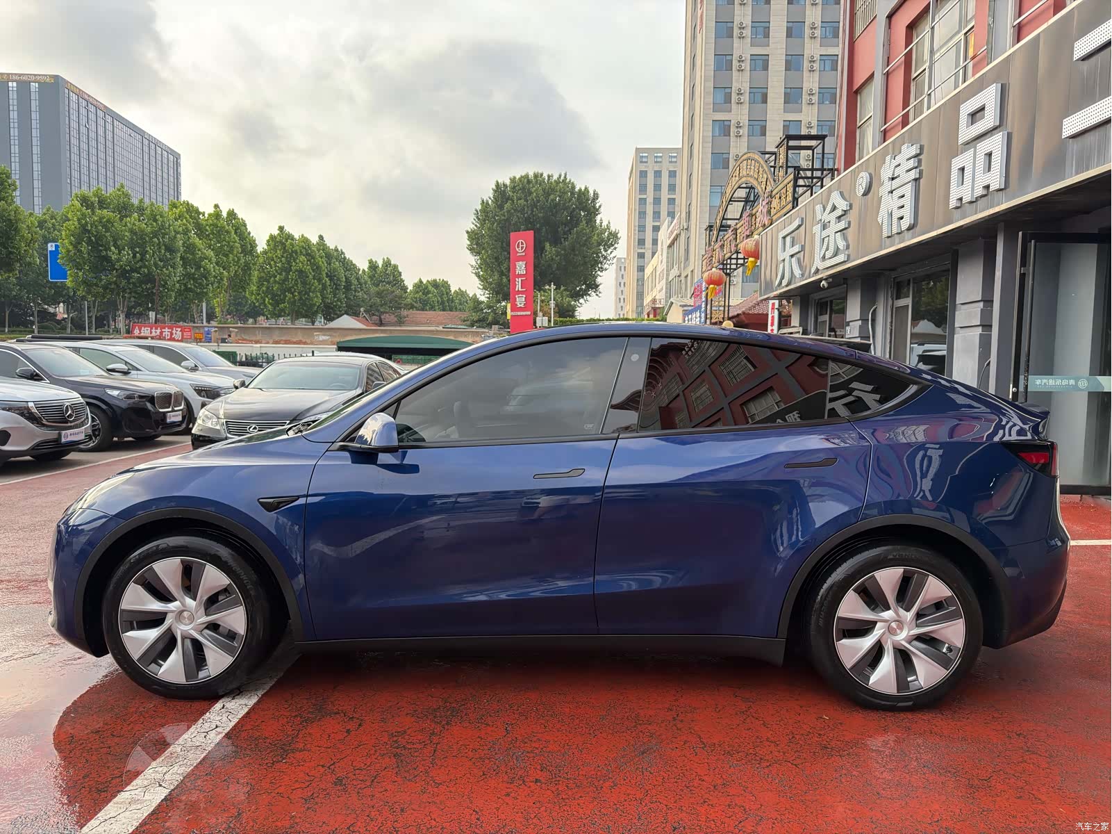 Tesla Model Y, 2022 3