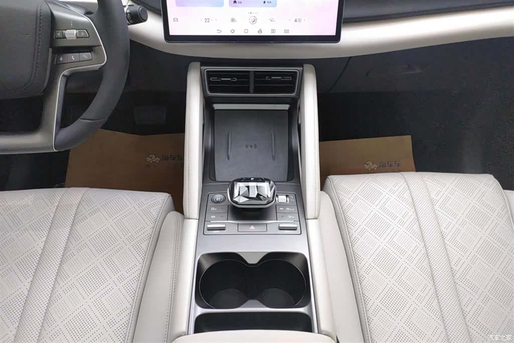 BYD Yuan, 2024 16