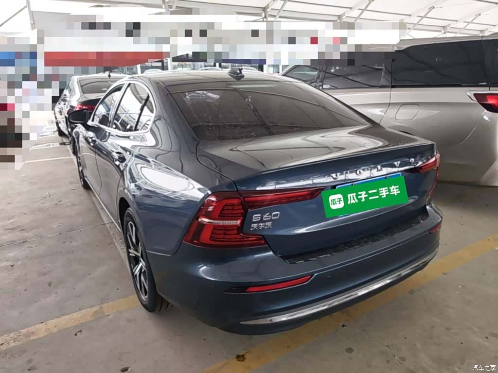 Volvo S60, 2023 все фото