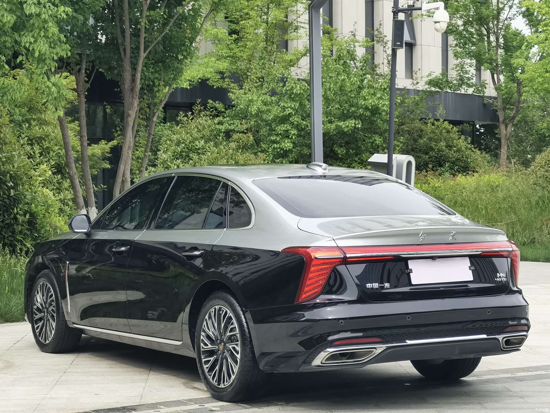 Hongqi H5, 2024 7