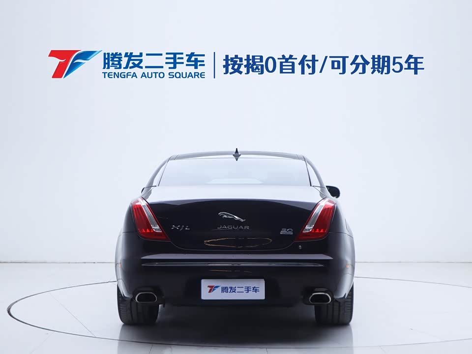 Jaguar XJ