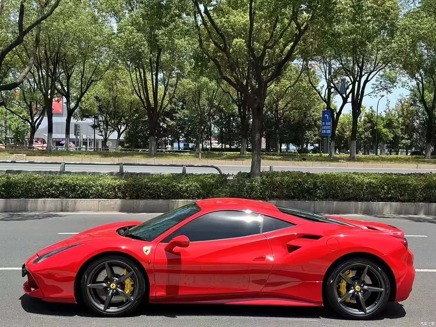 Ferrari 488, 2019 все фото
